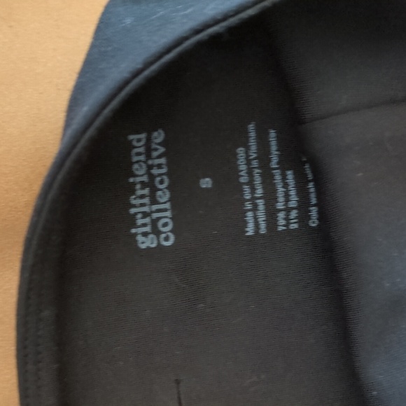 Girlfriend Collective bicycle shorts - sz small - Picture 2 of 3